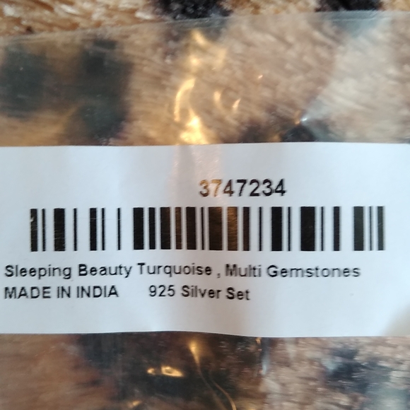 NATURAL ARIZONA SLEEPING BEAUTY TURQUOISE & NEON APATITE NECKLACE - Picture 7 of 9